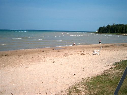 North Winds Motel Mackinaw City Exteriér fotografie